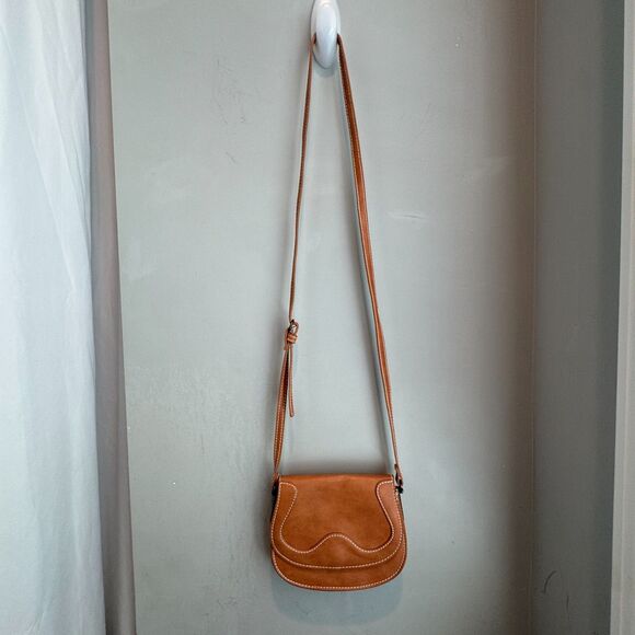 Universal Threads Faux Leather Crossbody Purse – 7.5"x6.5", Fast Ship! - Picture 2 of 12